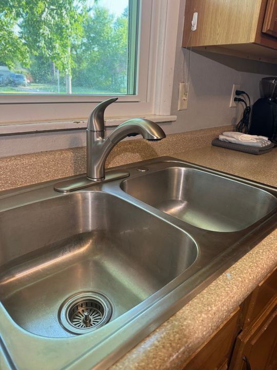 Kitchen faucet